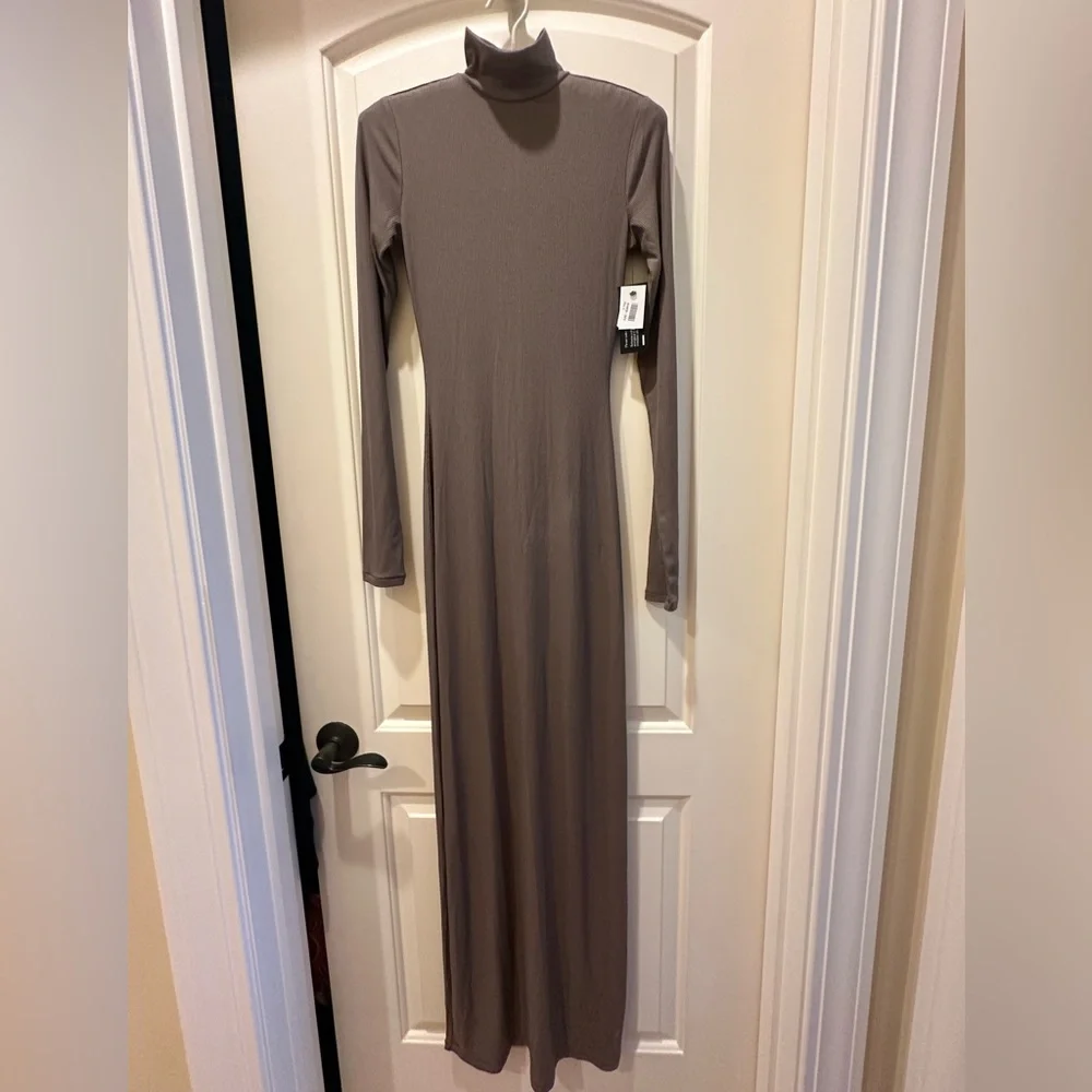NWT SKIMS Soft Lounge Mock Neck Long Sleeve Dress Size SMALL - Picture 9 of 10